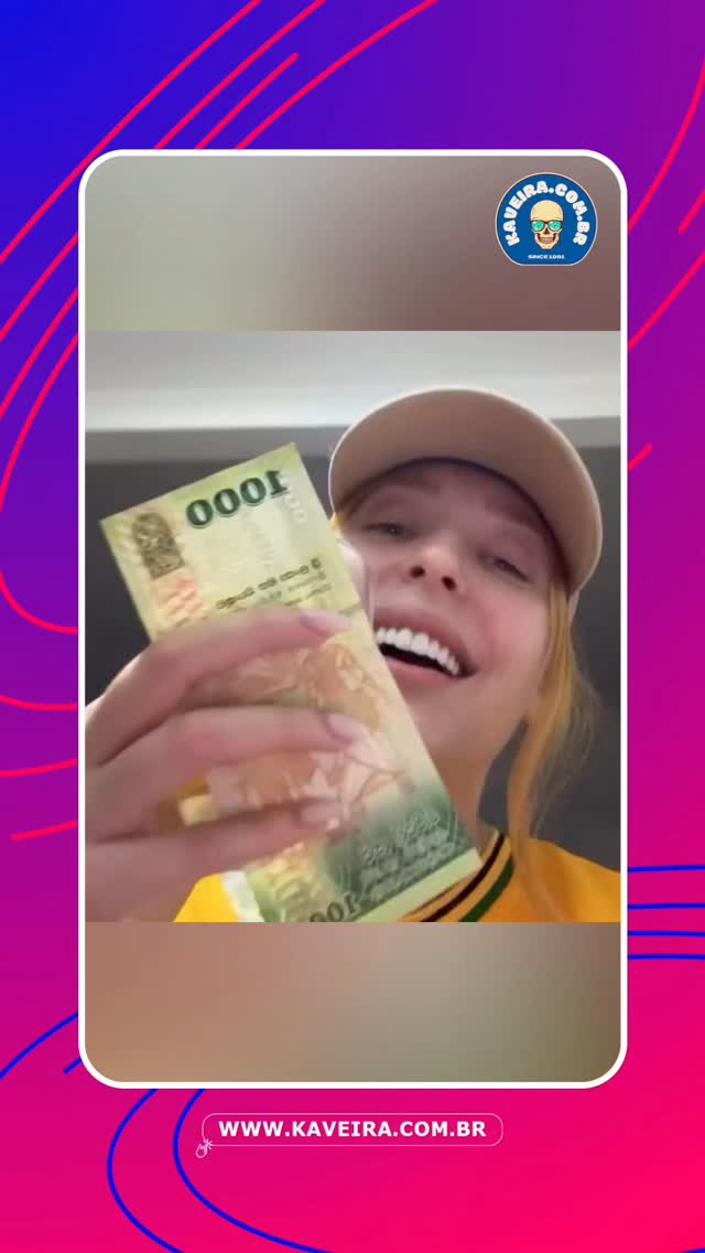 😂🎥 Quando o golpe vira contra o golpista

Acharam que ela era turista e tentaram aplicar um golpe.
O que não esperavam é que ela fosse mais esperta — e acabasse virando o jogo contra os próprios golpistas 💸😅

Começou a falar em russo, confundiu geral e saiu no lucro.
Moral da história: nem todo “alvo fácil” é fácil assim.

Sugestões de legenda curta pra Reels 👇

“Tentaram dar o golpe… mas tomaram foi um contra-ataque 😂”

“Golpistas despreparados, vítima preparada”

“Achou que era turista, achou errado 😎”

“O dia em que o golpe não deu certo”